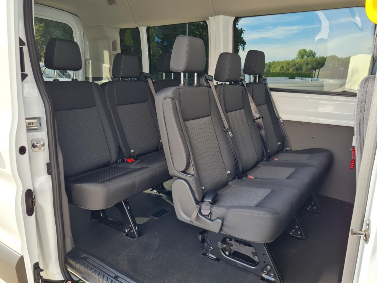 Minibus, Transport de personnes Ford Transit 350 Kombi TDCi L3 AG Trend 9 Sitze AHK KAMERA: photos 15 Minibus, Transport de personnes Ford Transit 350 Kombi TDCi L3 AG Trend 9 Sitze AHK KAMERA: photos 15