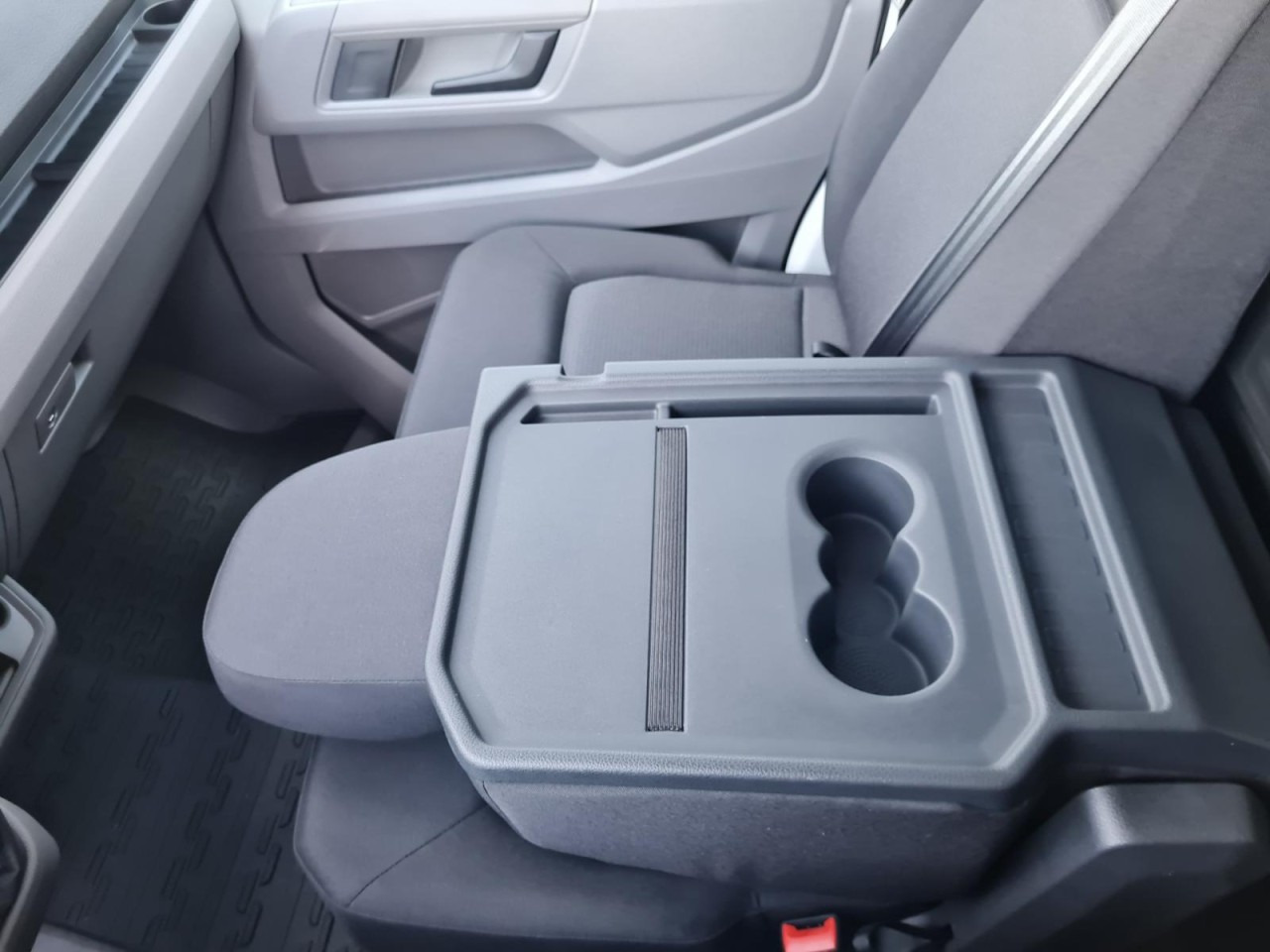 Fourgon utilitaire Man TGE 3.140 Kasten lang L4H3 KAMERA LED HOLZLADEBODEN: photos 15 Fourgon utilitaire Man TGE 3.140 Kasten lang L4H3 KAMERA LED HOLZLADEBODEN: photos 15