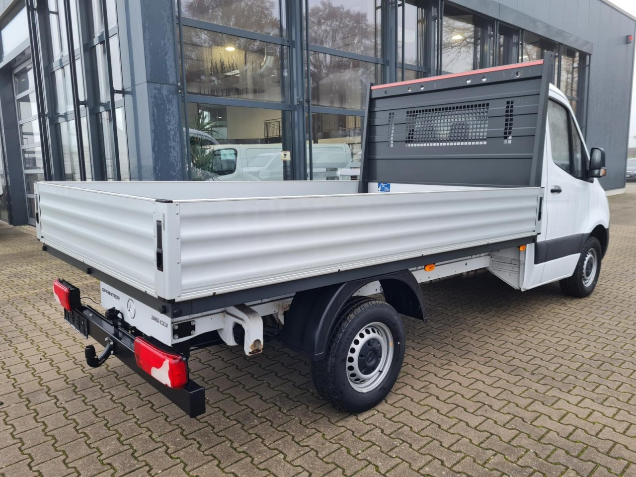 Mercedes-Benz Sprinter 315 AG Pritsche RWD AHK TEMPOMAT MBux - Utilitaire plateau: photos 4 Mercedes-Benz Sprinter 315 AG Pritsche RWD AHK TEMPOMAT MBux - Utilitaire plateau: photos 4