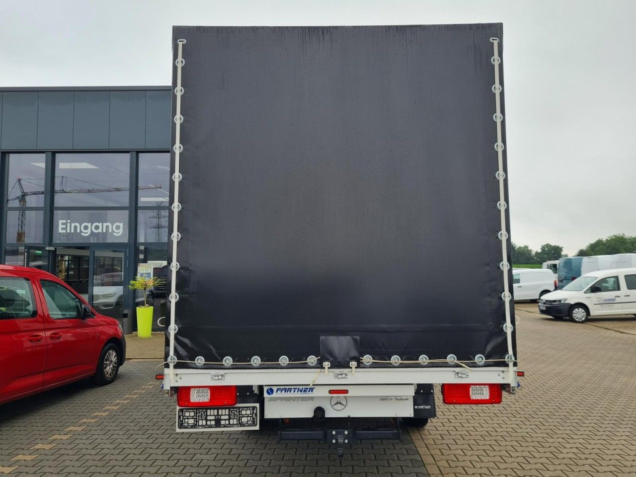 Mercedes-Benz Sprinter 317 AG Pritsche Schiebe Plane Schlafkab - Utilitaire rideaux coulissants (PLSC): photos 5 Mercedes-Benz Sprinter 317 AG Pritsche Schiebe Plane Schlafkab - Utilitaire rideaux coulissants (PLSC): photos 5
