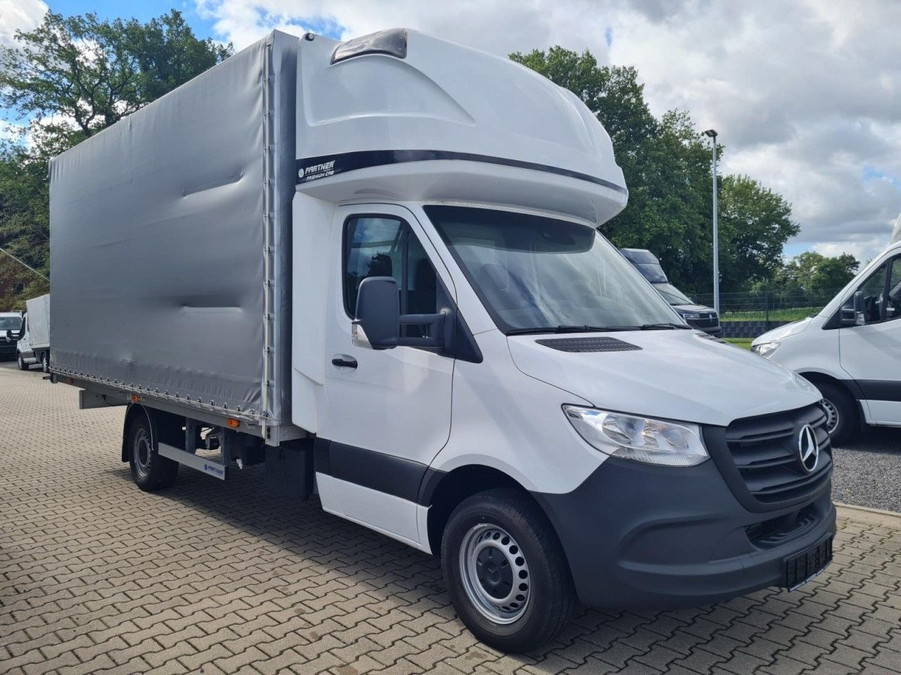 Mercedes-Benz Sprinter 317 CDI Pritsche Plane Schlafkab. RWD - Utilitaire rideaux coulissants (PLSC): photos 3 Mercedes-Benz Sprinter 317 CDI Pritsche Plane Schlafkab. RWD - Utilitaire rideaux coulissants (PLSC): photos 3