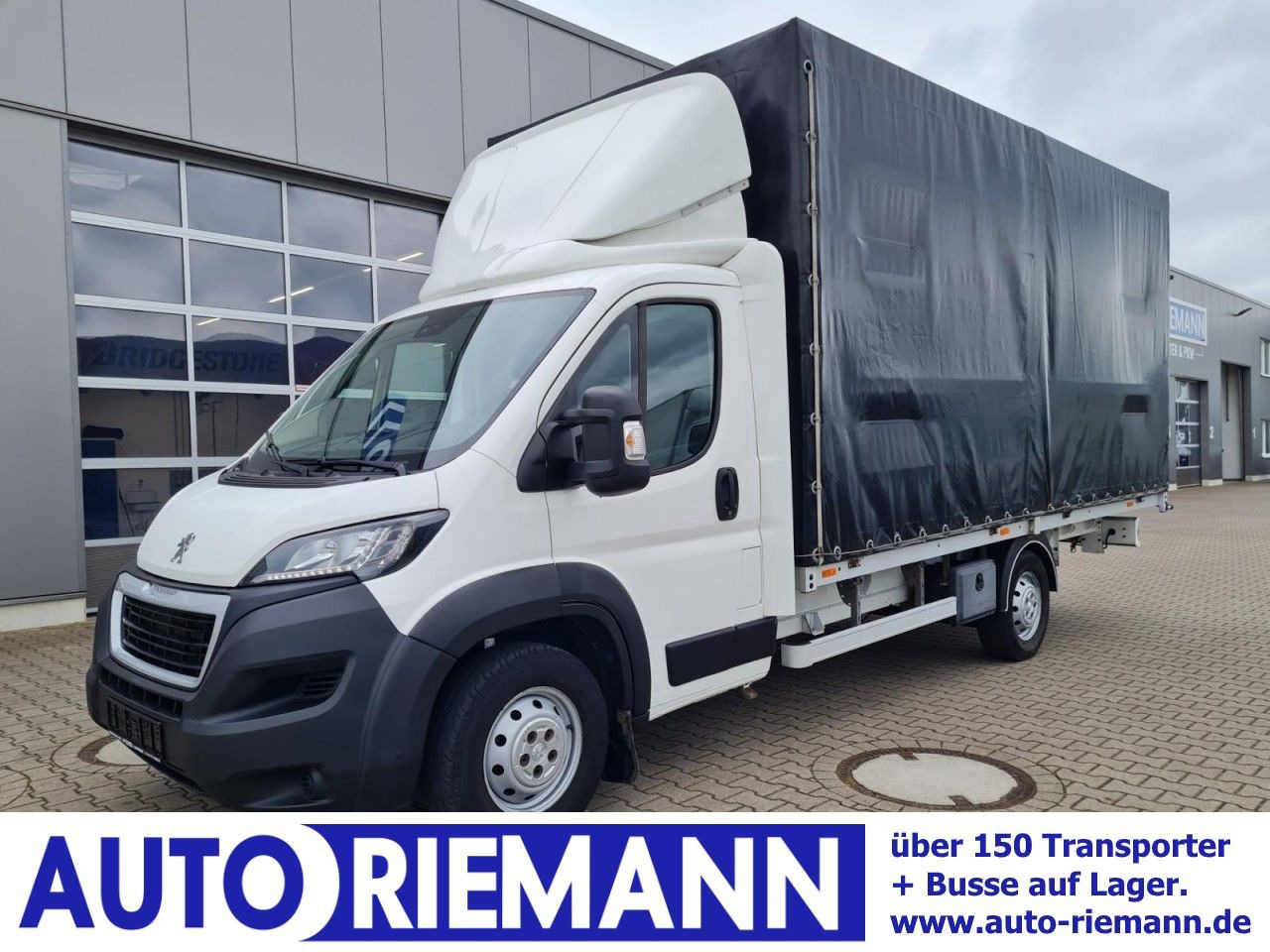 Peugeot Boxer 3,5t Pritsche Plane 2.2 HDi L4 435 - Utilitaire rideaux coulissants (PLSC): photos 1 Peugeot Boxer 3,5t Pritsche Plane 2.2 HDi L4 435 - Utilitaire rideaux coulissants (PLSC): photos 1