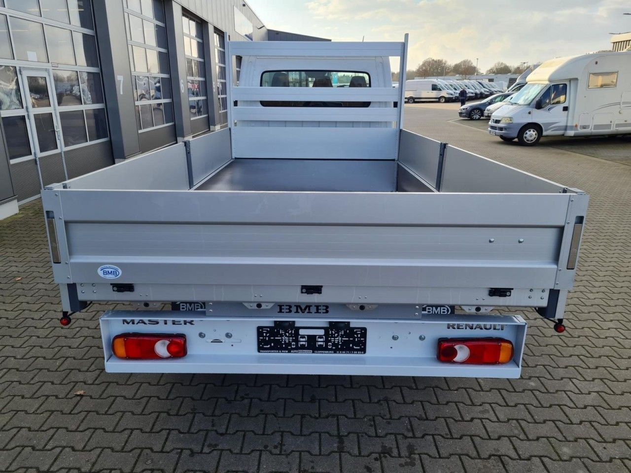 Renault Master New 35 Pritsche lang KLIMA KOMFORT TEMPOM - Utilitaire plateau: photos 5 Renault Master New 35 Pritsche lang KLIMA KOMFORT TEMPOM - Utilitaire plateau: photos 5