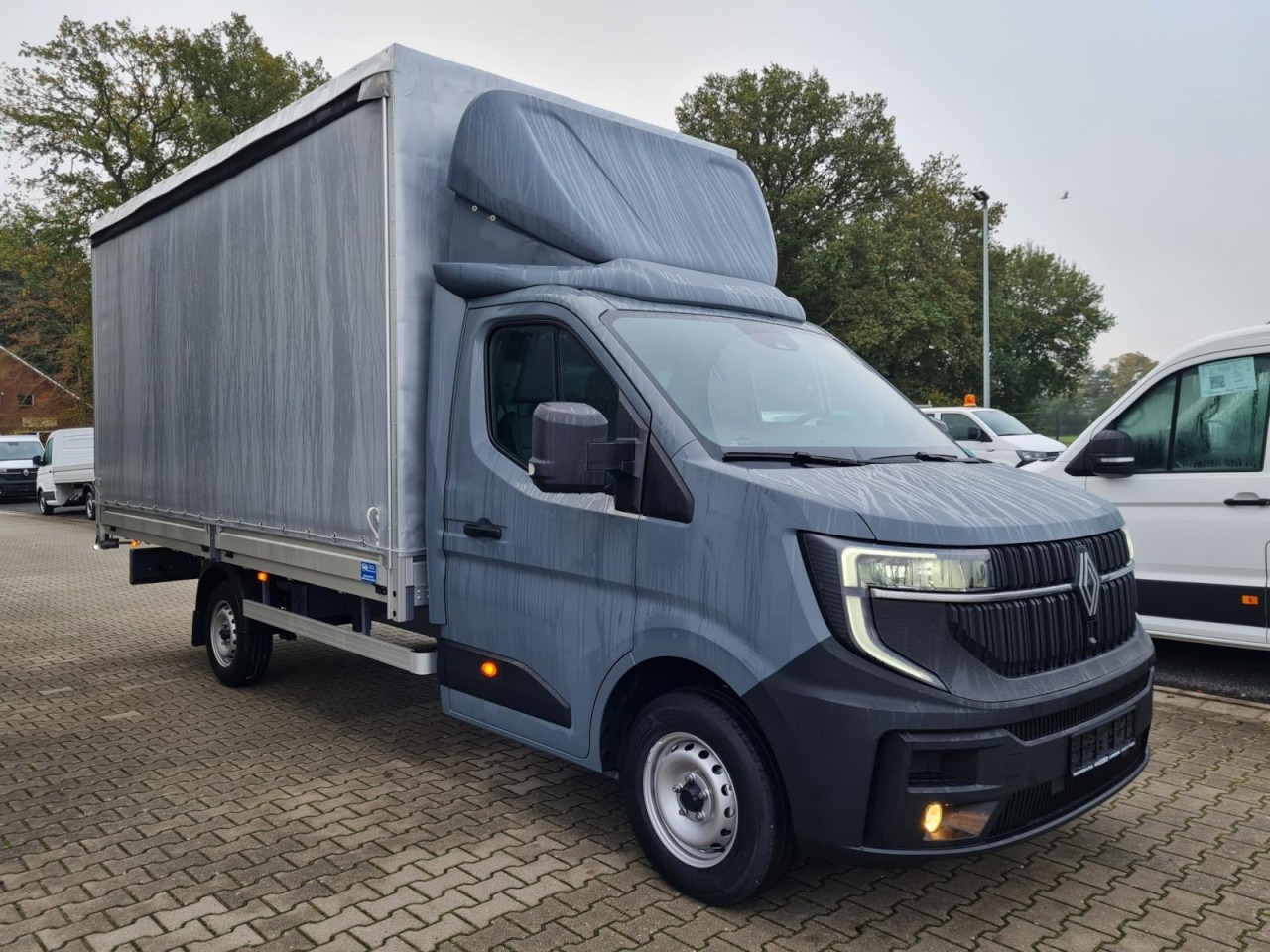 Renault Master Pritsche Schiebe Plane 10 Pal. LUFTFEDERUNG - Utilitaire rideaux coulissants (PLSC): photos 4 Renault Master Pritsche Schiebe Plane 10 Pal. LUFTFEDERUNG - Utilitaire rideaux coulissants (PLSC): photos 4