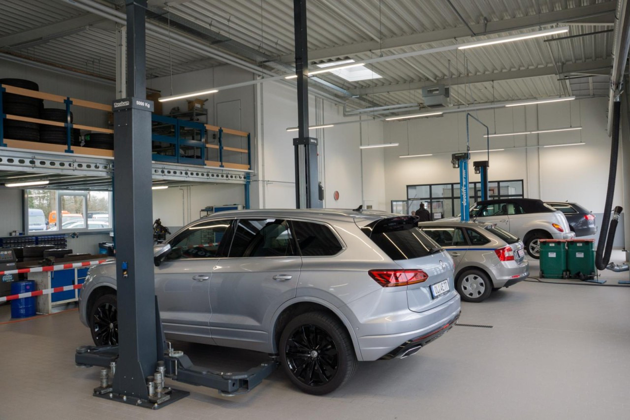 Utilitaire rideaux coulissants (PLSC) Renault Master Pritsche Schiebe Plane 10 Pal. LUFTFEDERUNG: photos 25