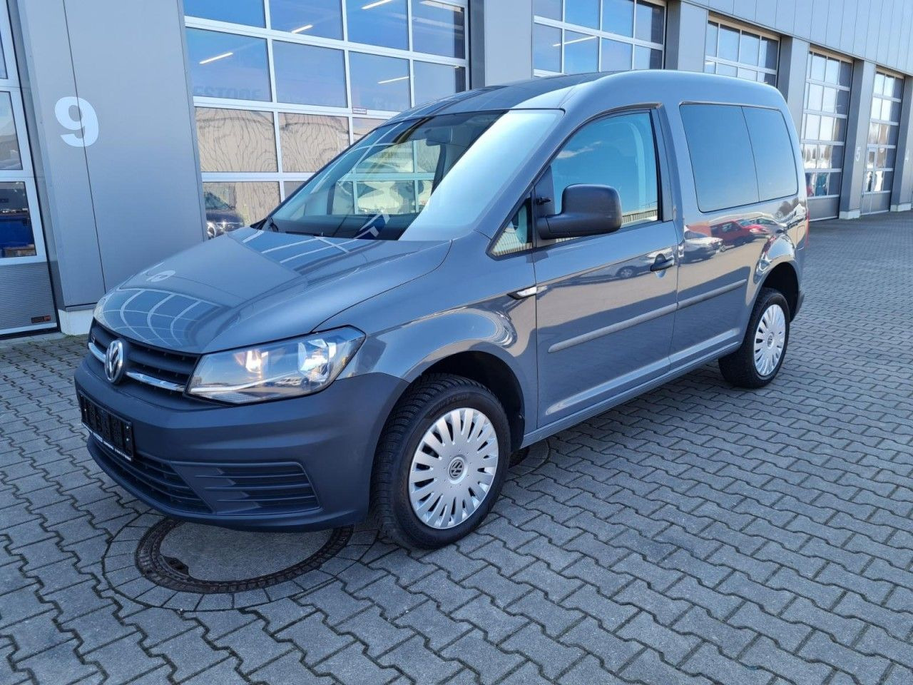 Volkswagen Caddy 4Motion TDi Kombi 5-Sitze TEMPO STHZ REGAL - Voiture break: photos 3 Volkswagen Caddy 4Motion TDi Kombi 5-Sitze TEMPO STHZ REGAL - Voiture break: photos 3