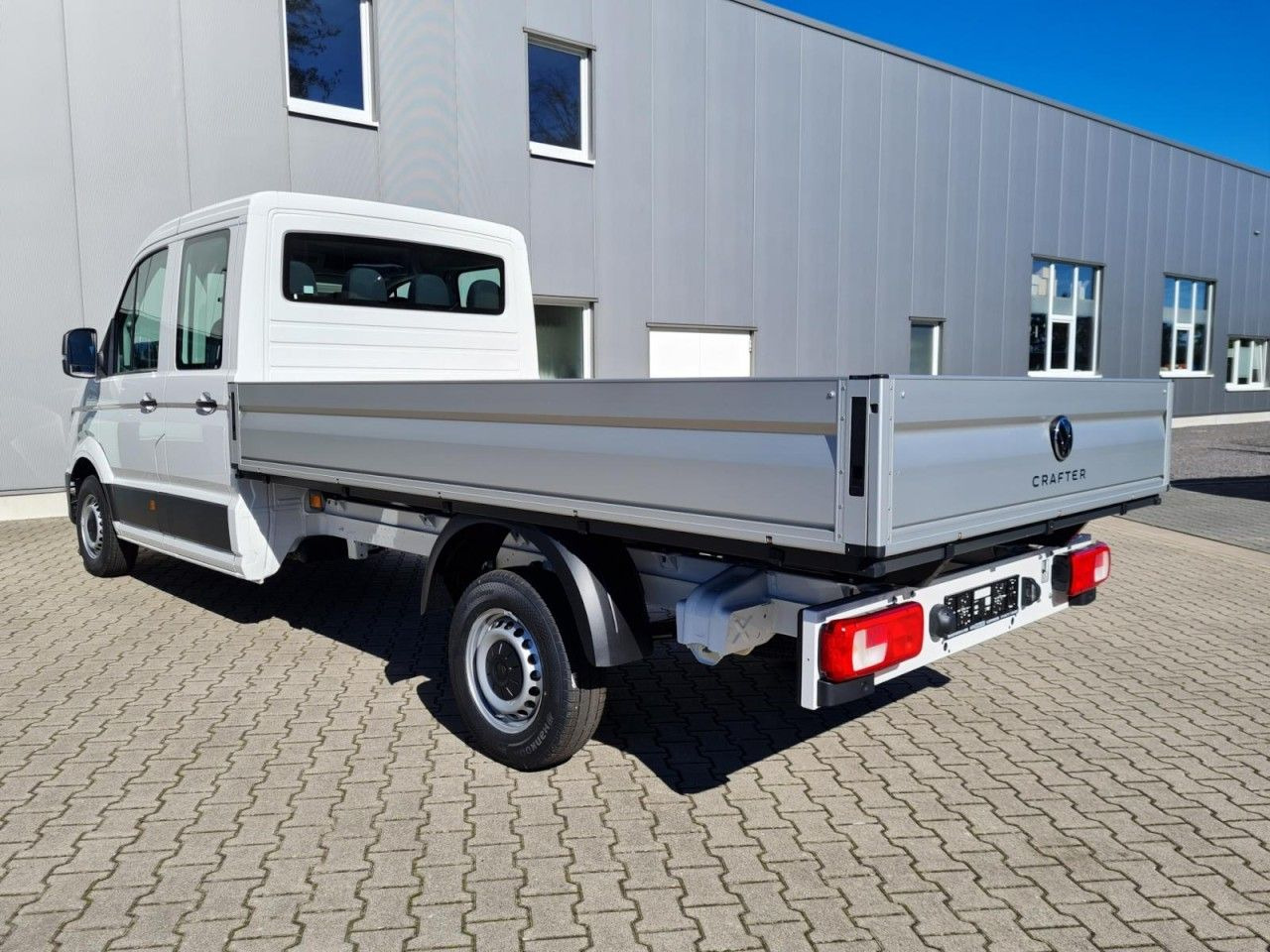 Volkswagen Crafter 35 DOKA 7-Sitze lang L4 KLIMA TEMPOMAT - Utilitaire plateau, Utilitaire double cabine: photos 4 Volkswagen Crafter 35 DOKA 7-Sitze lang L4 KLIMA TEMPOMAT - Utilitaire plateau, Utilitaire double cabine: photos 4