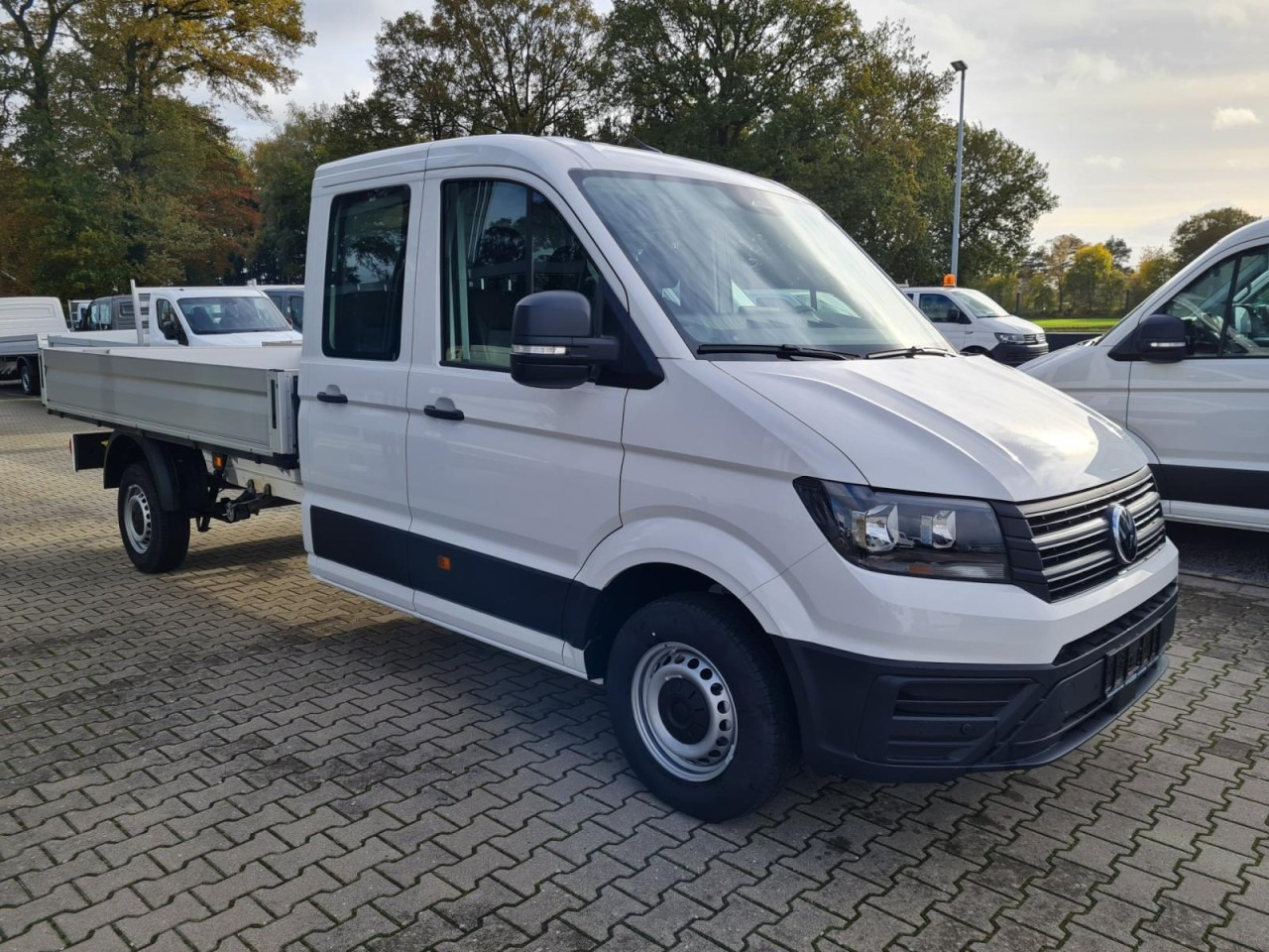 Volkswagen Crafter 35 Doka TDI L4 lang KLIMA TEMPOMAT - Utilitaire plateau, Utilitaire double cabine: photos 3 Volkswagen Crafter 35 Doka TDI L4 lang KLIMA TEMPOMAT - Utilitaire plateau, Utilitaire double cabine: photos 3