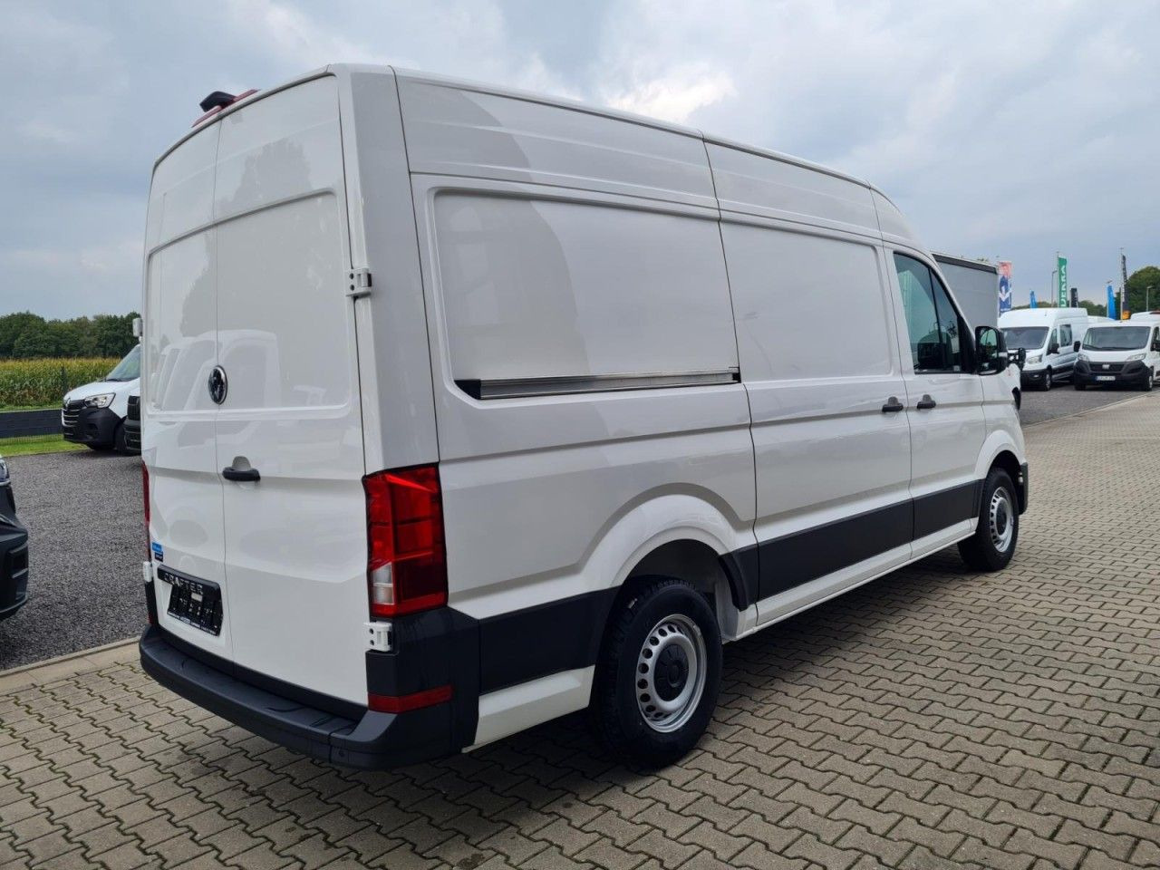 Volkswagen Crafter 35 Kasten TDI L3H3 LED TEMPOMAT AUTOMATI - Fourgon utilitaire: photos 4 Volkswagen Crafter 35 Kasten TDI L3H3 LED TEMPOMAT AUTOMATI - Fourgon utilitaire: photos 4
