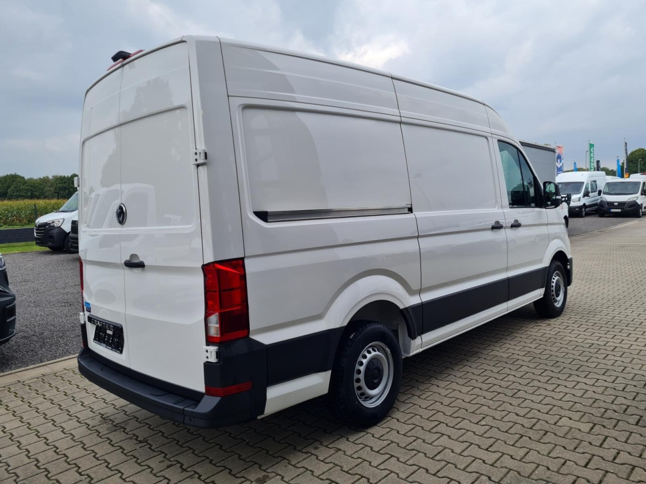 Volkswagen Crafter 35 Kasten TDI L3H3 LED TEMPOMAT AUTOMATIK - Fourgon utilitaire: photos 4 Volkswagen Crafter 35 Kasten TDI L3H3 LED TEMPOMAT AUTOMATIK - Fourgon utilitaire: photos 4