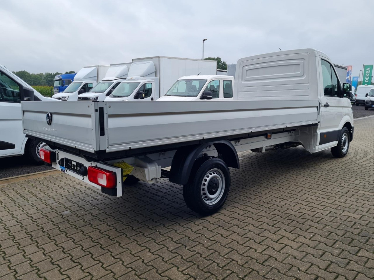 Volkswagen Crafter 35 Pritsche TDI Pritsche L4 KLIMA TEMPOMAT - Utilitaire plateau: photos 4 Volkswagen Crafter 35 Pritsche TDI Pritsche L4 KLIMA TEMPOMAT - Utilitaire plateau: photos 4
