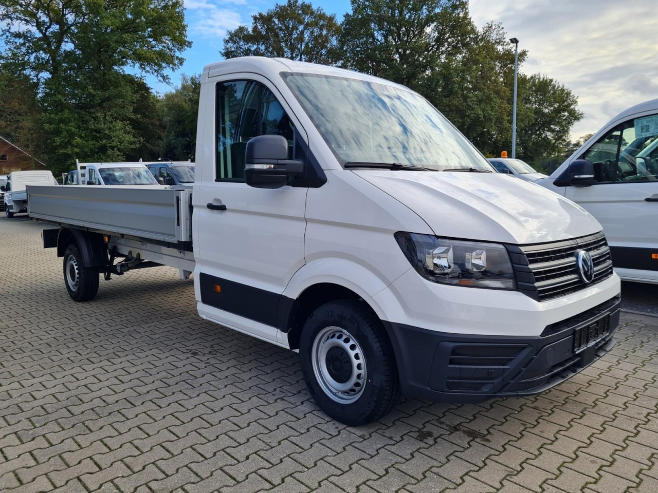 Volkswagen Crafter 35 Pritsche Tdi LR L4 KLIMA TEMPOMAT - Utilitaire plateau: photos 2 Volkswagen Crafter 35 Pritsche Tdi LR L4 KLIMA TEMPOMAT - Utilitaire plateau: photos 2