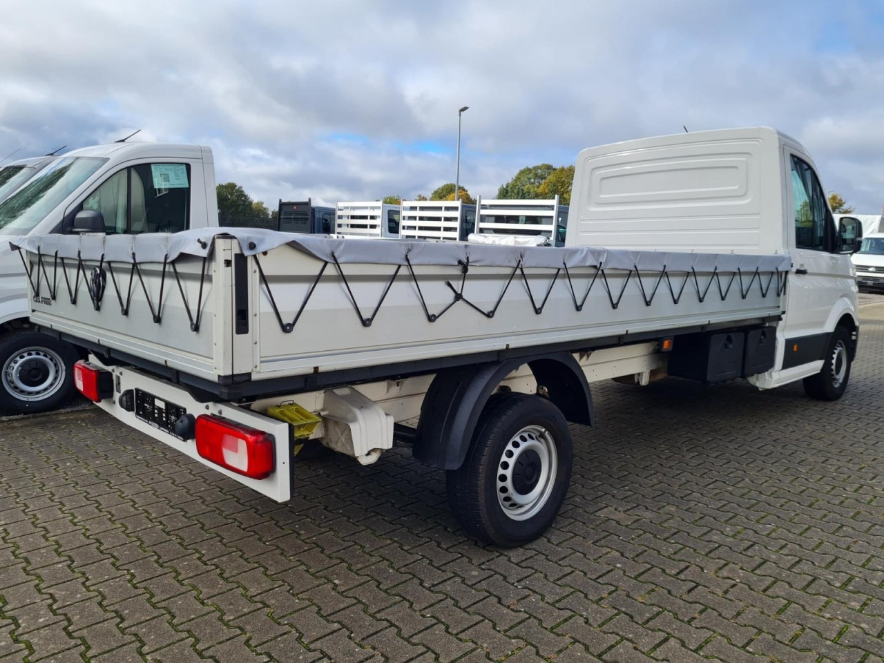 Volkswagen Crafter 35 Pritsche Tdi lang L4 KLIMA - Utilitaire plateau: photos 4 Volkswagen Crafter 35 Pritsche Tdi lang L4 KLIMA - Utilitaire plateau: photos 4