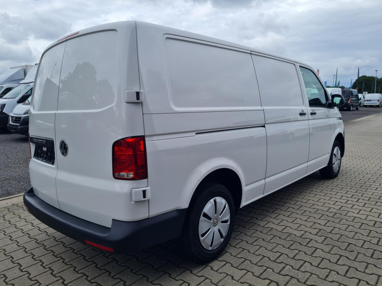 Volkswagen T6.1 Kasten TDi lang Flügeltüren KLIMA Verkleidungen - Fourgonnette: photos 5 Volkswagen T6.1 Kasten TDi lang Flügeltüren KLIMA Verkleidungen - Fourgonnette: photos 5