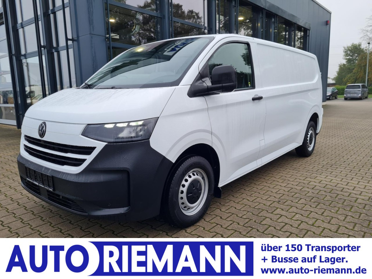 Volkswagen T7 Transporter Kasten TDI 4Motion LR L2H1 LED AUTOM. - Fourgonnette: photos 1 Volkswagen T7 Transporter Kasten TDI 4Motion LR L2H1 LED AUTOM. - Fourgonnette: photos 1