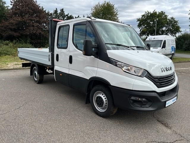 Iveco Daily 35S14EA8D Pritsche AHK 100 kW (136 PS)... - Utilitaire benne, Utilitaire double cabine: photos 1 Iveco Daily 35S14EA8D Pritsche AHK 100 kW (136 PS)... - Utilitaire benne, Utilitaire double cabine: photos 1