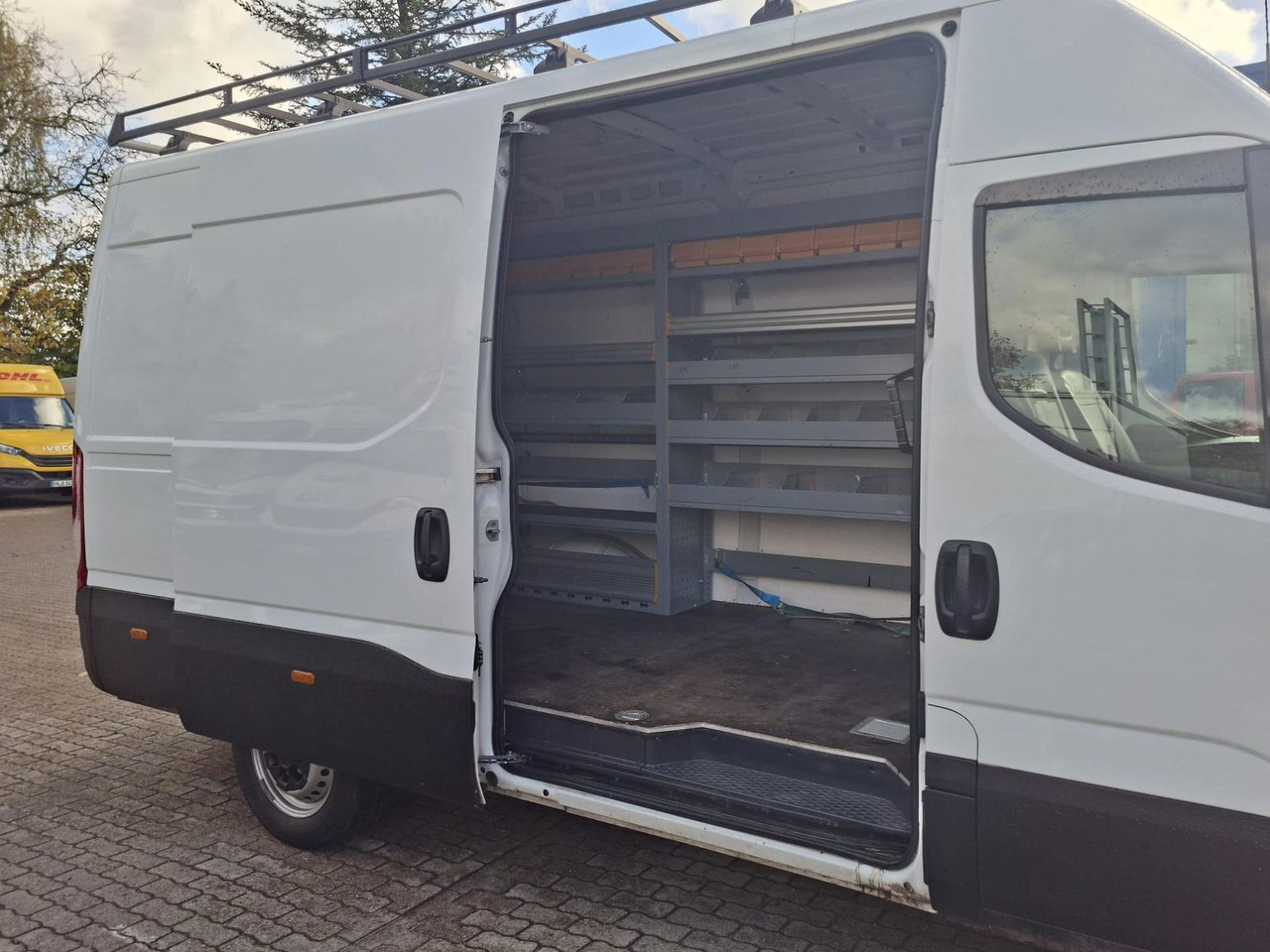 Fourgon utilitaire Iveco Daily 35S14EV Radio*Kamera*Regal*AHK*Dachgepäck: photos 9