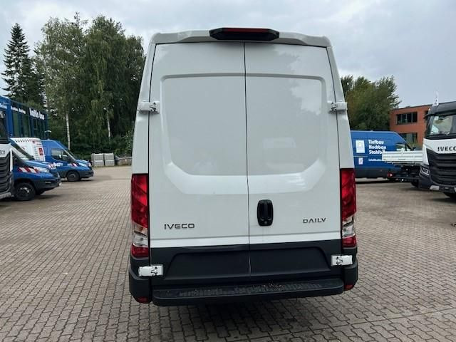 Iveco Daily 35S16A8V 4100 Automatik en leasing occasion Iveco Daily 35S16A8V 4100 Automatik: photos 6