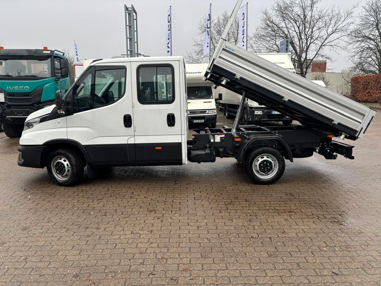 Iveco Daily 35S16H3.0A8YD*DSK*KLIMA*AHK* - Utilitaire benne, Utilitaire double cabine: photos 2 Iveco Daily 35S16H3.0A8YD*DSK*KLIMA*AHK* - Utilitaire benne, Utilitaire double cabine: photos 2