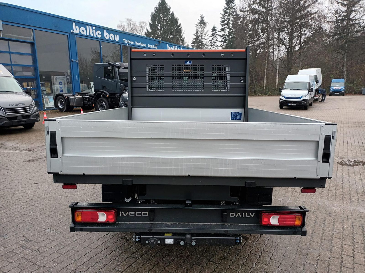 Iveco Daily 35S16H3.0Y Doka *Pritsche*KLIMA*AHK* 11... - Utilitaire plateau, Utilitaire double cabine: photos 3 Iveco Daily 35S16H3.0Y Doka *Pritsche*KLIMA*AHK* 11... - Utilitaire plateau, Utilitaire double cabine: photos 3