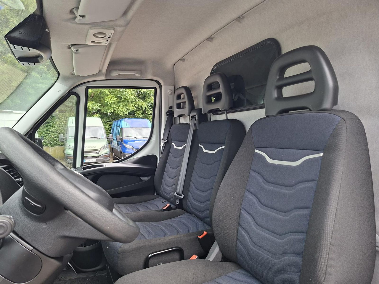 Fourgon utilitaire Iveco Daily 35S16V Klima 4100 115 kW (156 PS), Auto...: photos 12