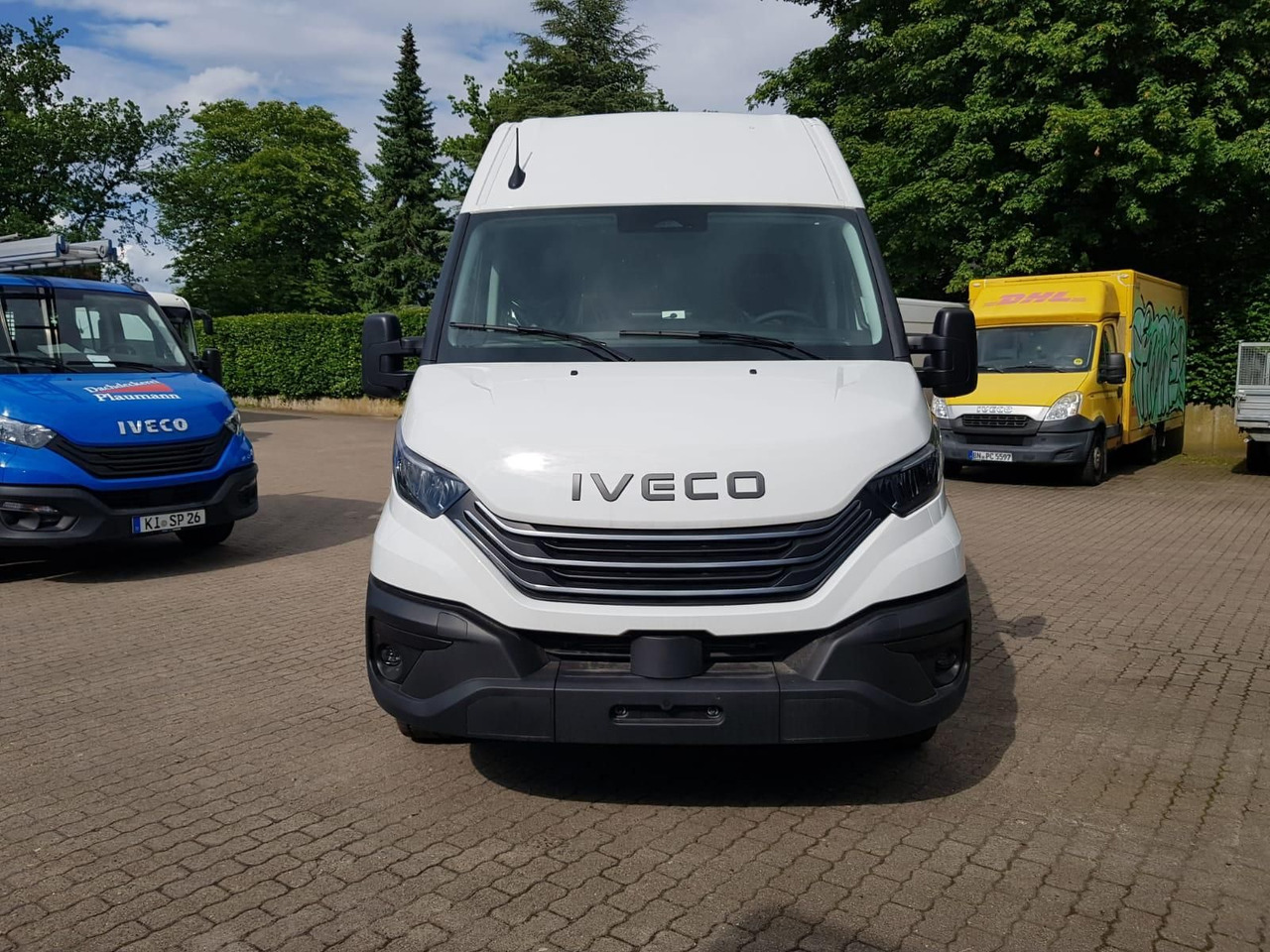 Fourgon utilitaire Iveco Daily 35S18HA8 V 3520L mit AHK, Rückfahrkamer...: photos 11