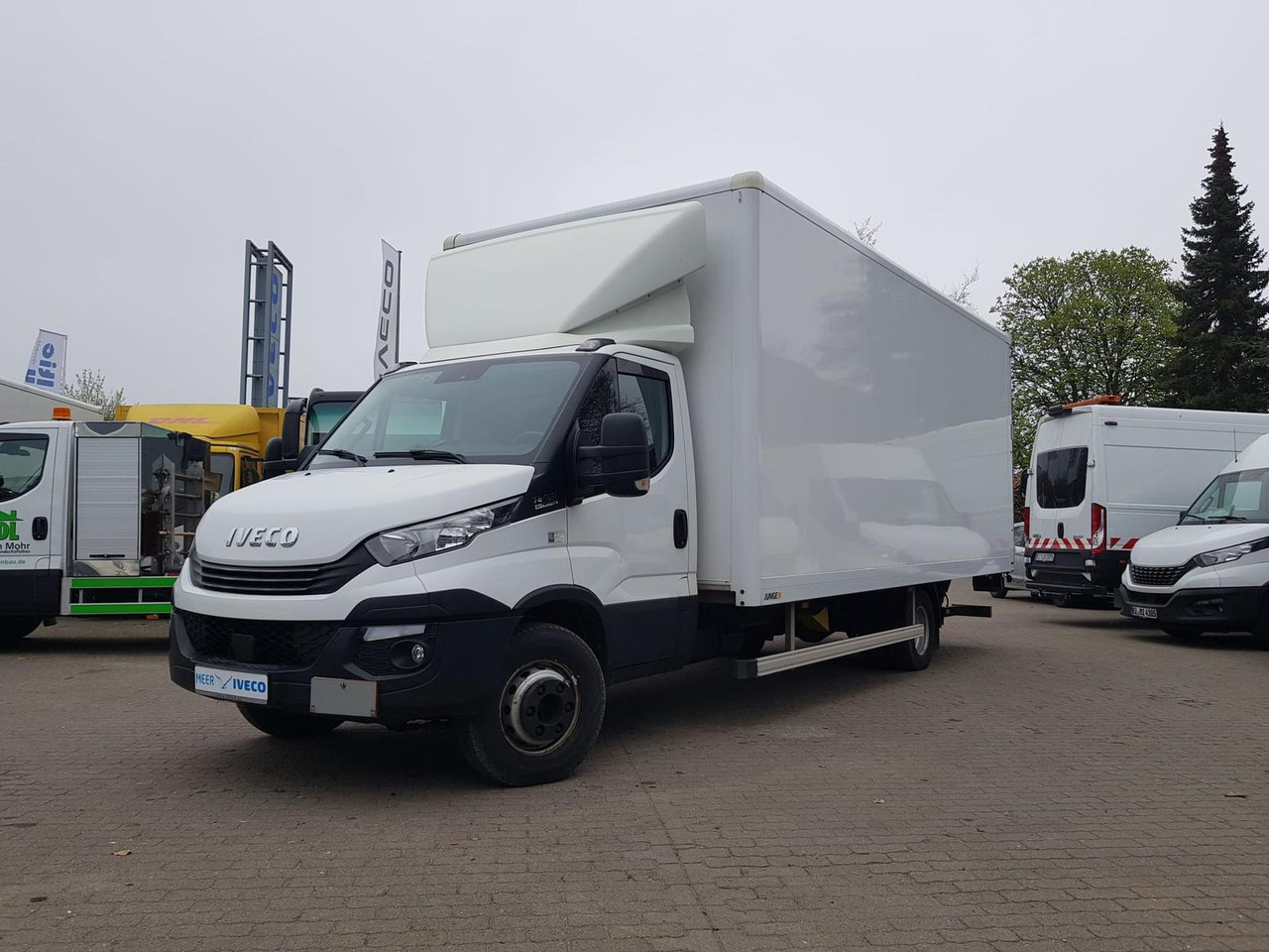 Iveco Daily 70C18HA8/P Koffer, Luftfederung, Kamera... - Fourgon grand volume: photos 1 Iveco Daily 70C18HA8/P Koffer, Luftfederung, Kamera... - Fourgon grand volume: photos 1