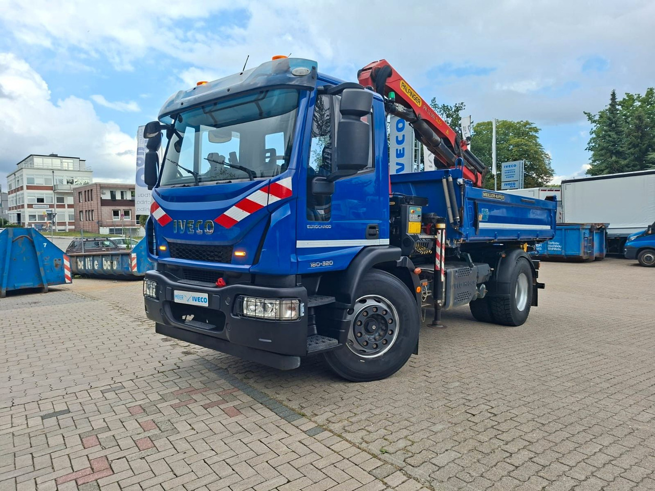 Iveco ML180E32K Meiler 3-Seitenkipper Kran 2x AHK - Camion grue: photos 1 Iveco ML180E32K Meiler 3-Seitenkipper Kran 2x AHK - Camion grue: photos 1