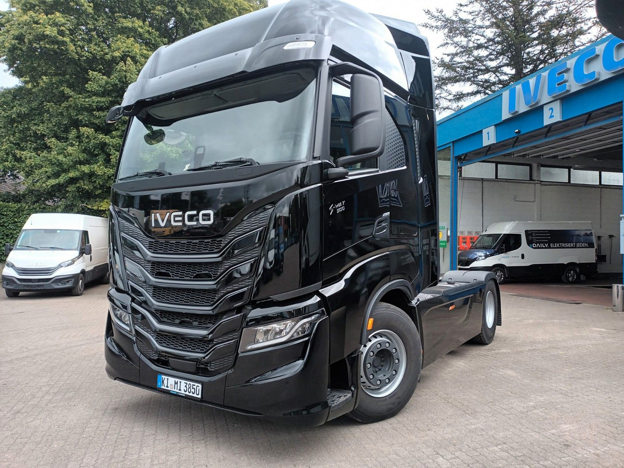 Iveco S-Way SZM 500PS 18-20t zGG. ohne Hydraulik - Tracteur routier: photos 1 Iveco S-Way SZM 500PS 18-20t zGG. ohne Hydraulik - Tracteur routier: photos 1