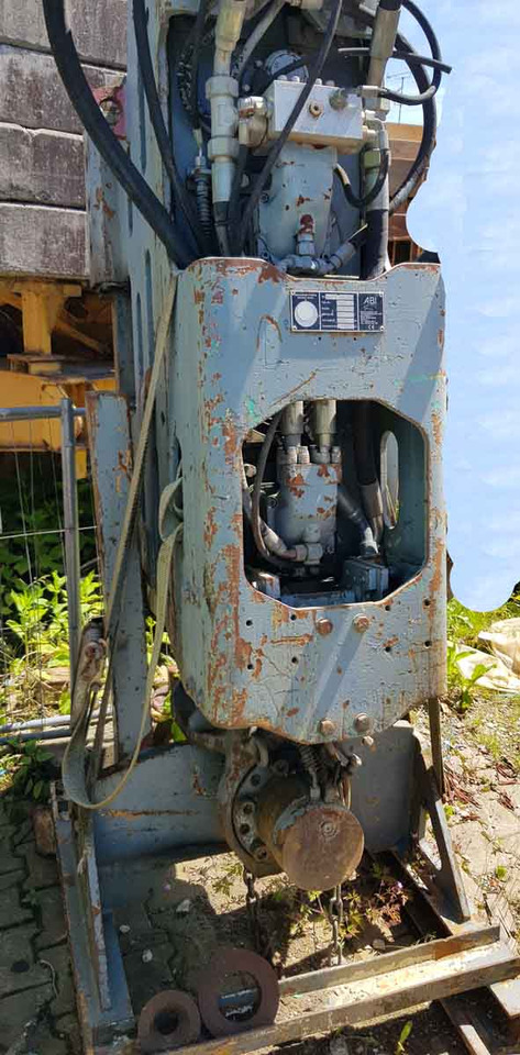 Sennebogen ZM19 T – Pile driver / Rammgerät - Mât de battage: photos 2 Sennebogen ZM19 T – Pile driver / Rammgerät - Mât de battage: photos 2