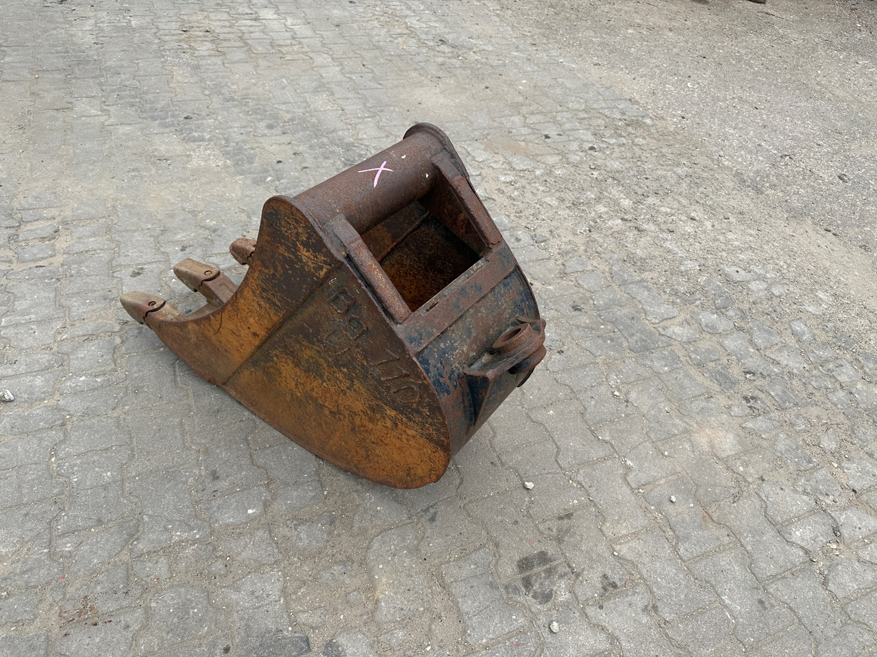 Baggerlöffel Mantovanibenne 40 cm - Godet pour pelle pour Engins de chantier: photos 4 Baggerlöffel Mantovanibenne 40 cm - Godet pour pelle pour Engins de chantier: photos 4