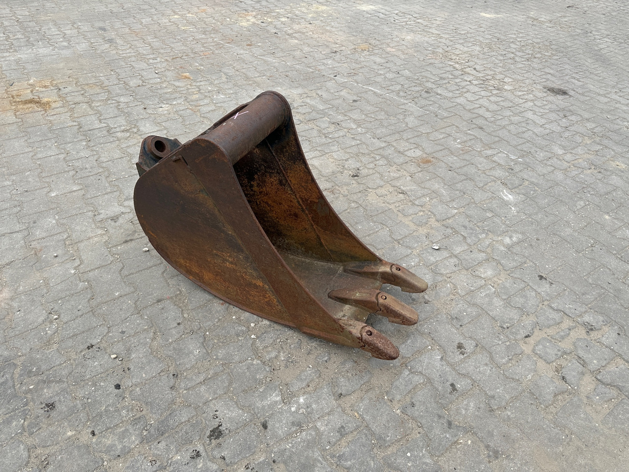 Baggerlöffel Mantovanibenne 40 cm - Godet pour pelle pour Engins de chantier: photos 2 Baggerlöffel Mantovanibenne 40 cm - Godet pour pelle pour Engins de chantier: photos 2