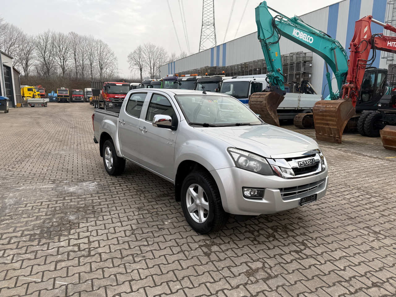 Isuzu DMAX 2,5 Pickup Automatik - Pick-up: photos 3 Isuzu DMAX 2,5 Pickup Automatik - Pick-up: photos 3