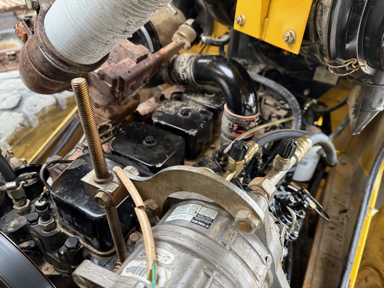 Chargeuse sur pneus Komatsu Hanomag WA270-3 Radlader Klima: photos 20 Chargeuse sur pneus Komatsu Hanomag WA270-3 Radlader Klima: photos 20