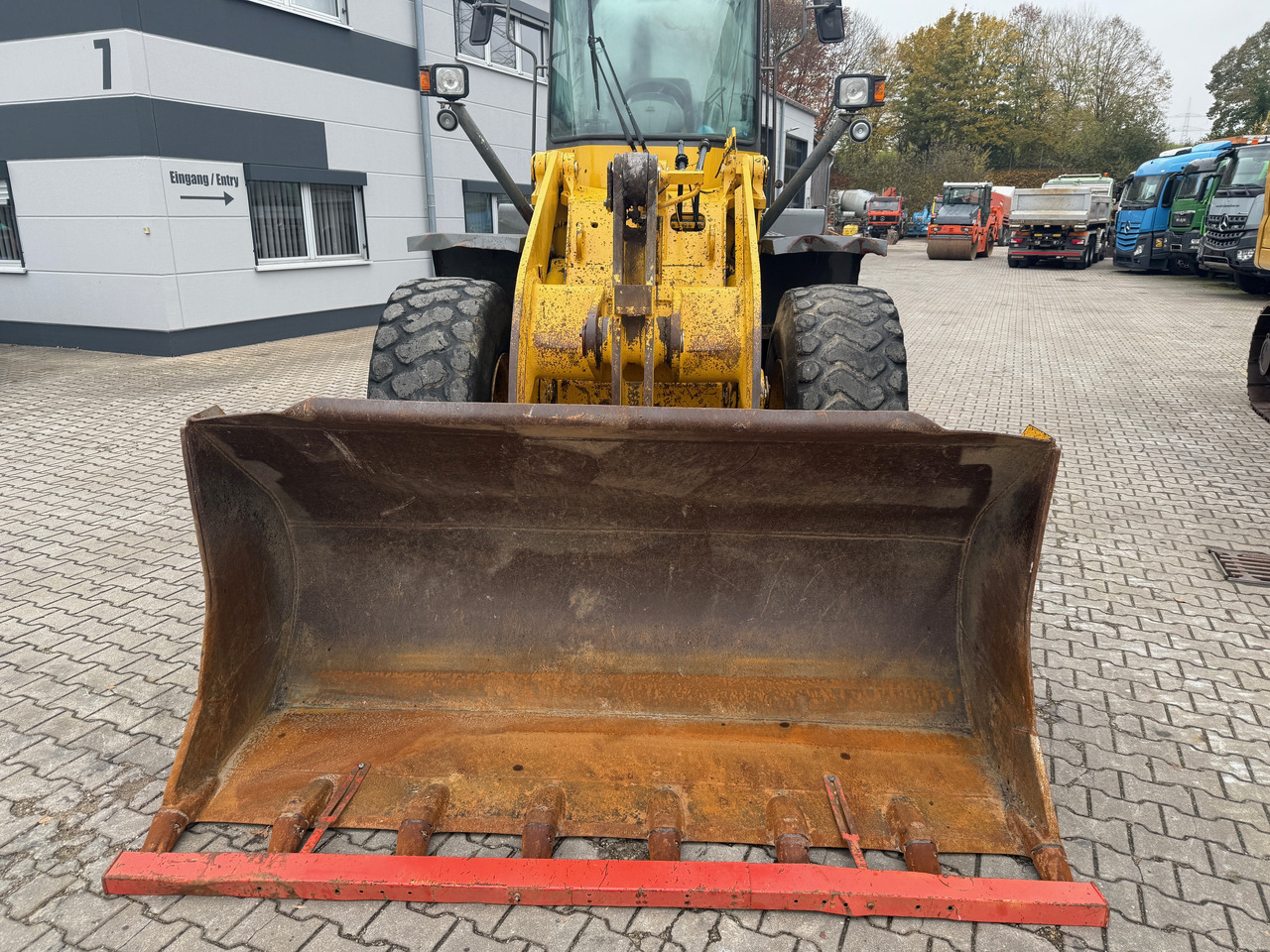 Chargeuse sur pneus Komatsu Hanomag WA270-3 Radlader Klima: photos 10 Chargeuse sur pneus Komatsu Hanomag WA270-3 Radlader Klima: photos 10