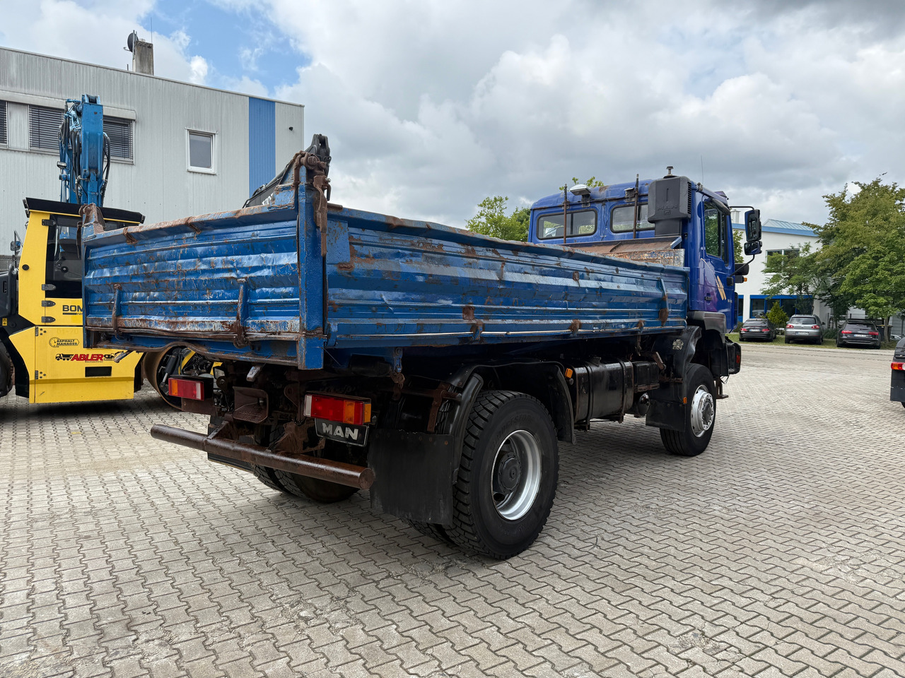 MAN 19.364 3-Seiten-Kipper Allrad Winterdienst - Camion benne: photos 4 MAN 19.364 3-Seiten-Kipper Allrad Winterdienst - Camion benne: photos 4