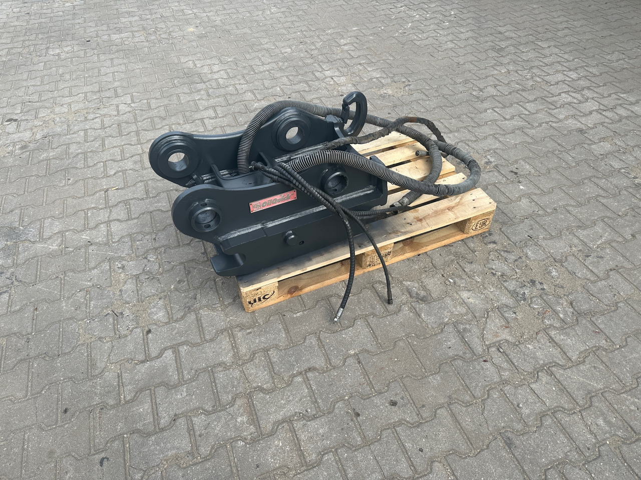 Oilquick OQ 70/55 vollhydraulischer Schnellwechsler - Attache rapide: photos 2 Oilquick OQ 70/55 vollhydraulischer Schnellwechsler - Attache rapide: photos 2