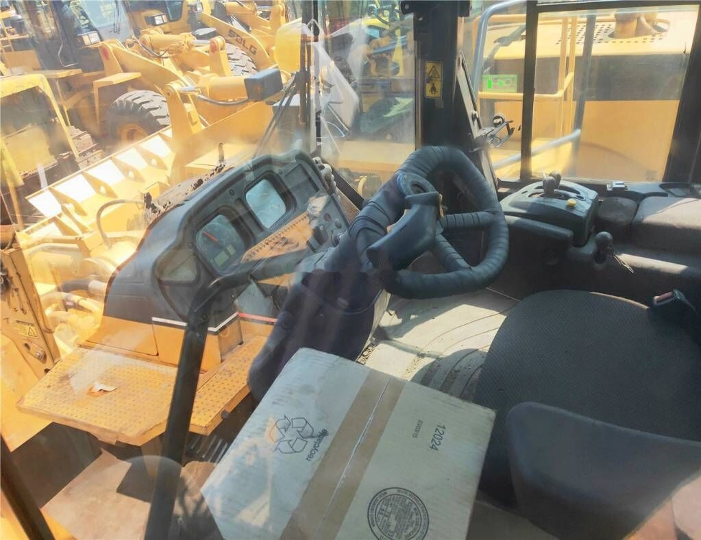 Caterpillar 980 H - Chargeuse sur pneus: photos 3 Caterpillar 980 H - Chargeuse sur pneus: photos 3