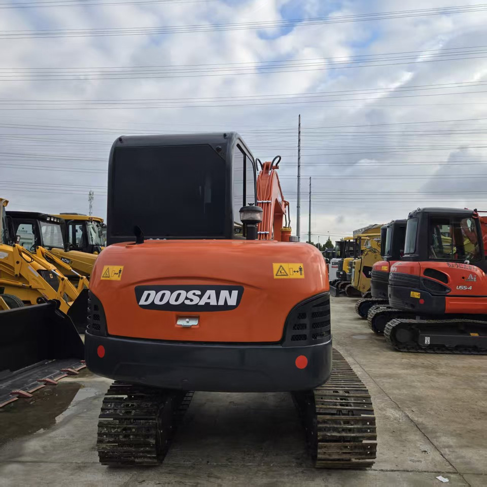 DOOSAN DH60 - Mini pelle: photos 3 DOOSAN DH60 - Mini pelle: photos 3