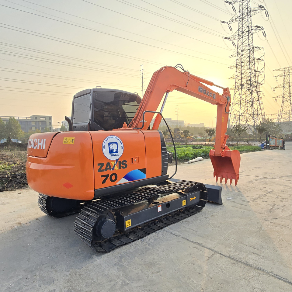 HITACHI ZX70 - Mini pelle: photos 2 HITACHI ZX70 - Mini pelle: photos 2