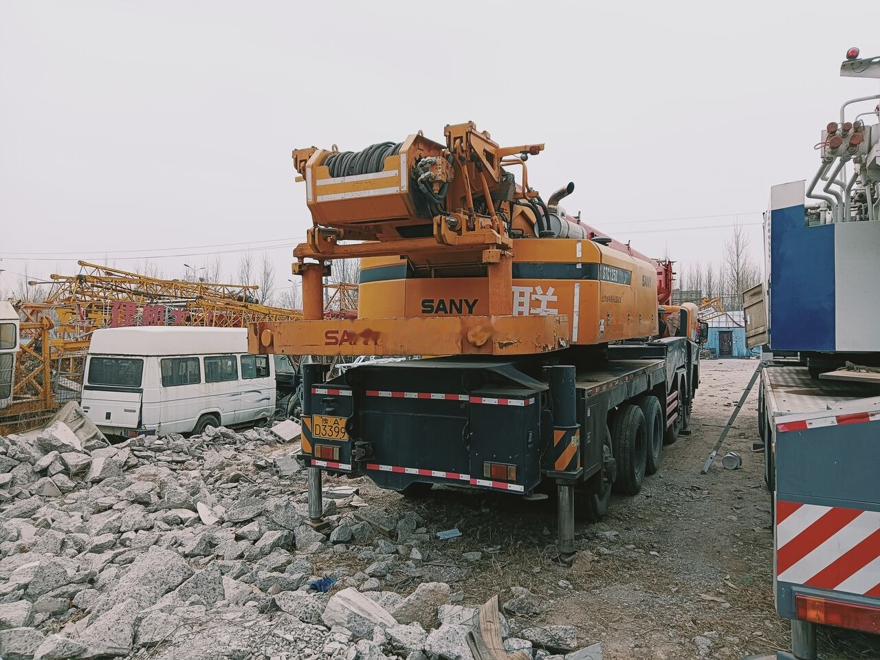 Sany STC1250 - Grue mobile: photos 4 Sany STC1250 - Grue mobile: photos 4