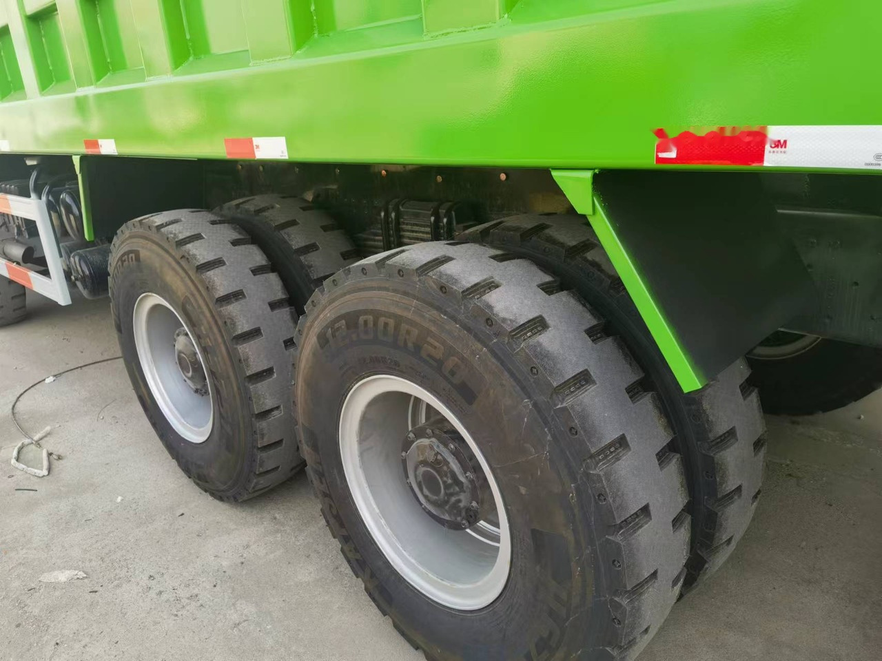 Shacman F3000 8*4 Dump truck - Camion benne: photos 3 Shacman F3000 8*4 Dump truck - Camion benne: photos 3