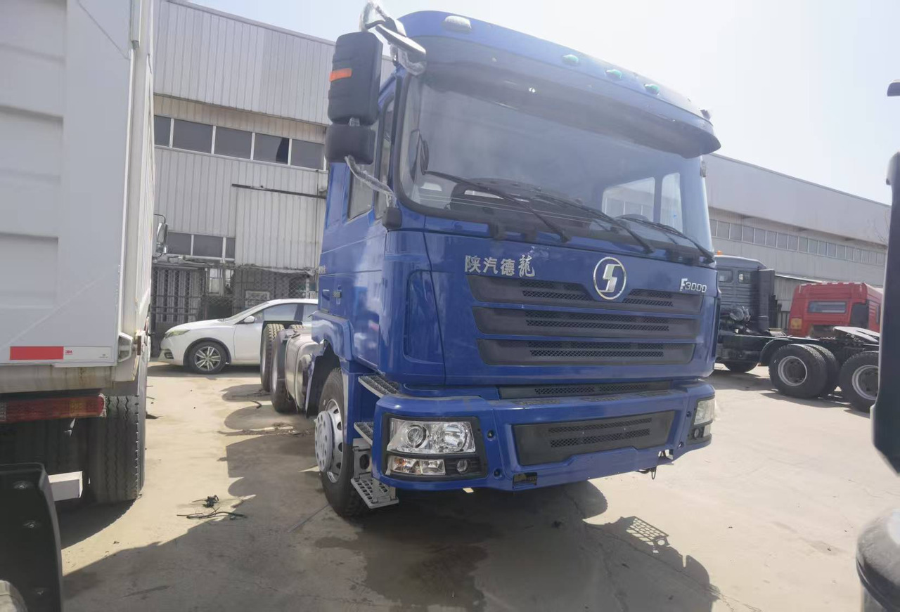 Shacman F3000 6*4 tractor - Tracteur routier: photos 2 Shacman F3000 6*4 tractor - Tracteur routier: photos 2