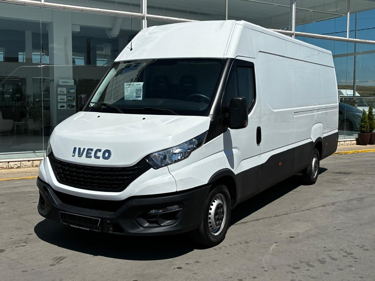 Furgón IVECO 35S14 V 16m3 - Fourgon utilitaire: photos 1 Furgón IVECO 35S14 V 16m3 - Fourgon utilitaire: photos 1