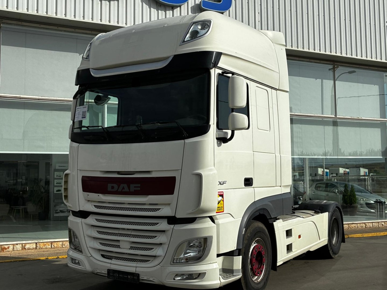 Cabeza Tractora DAF 480 SUPER SPACE CAB AUTOMATICA CON INTARDER - Tracteur routier: photos 1 Cabeza Tractora DAF 480 SUPER SPACE CAB AUTOMATICA CON INTARDER - Tracteur routier: photos 1