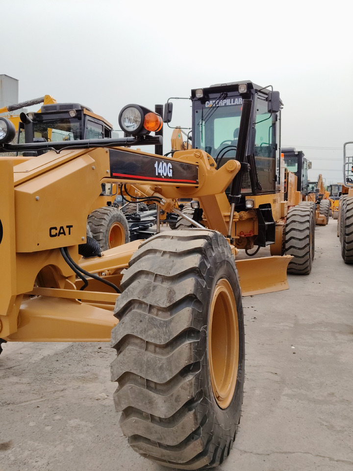 CATERPILLAR 140G CAT140H 140K - Niveleuse: photos 2 CATERPILLAR 140G CAT140H 140K - Niveleuse: photos 2