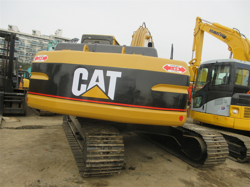 CATERPILLAR 320BL - Pelle sur chenille: photos 2 CATERPILLAR 320BL - Pelle sur chenille: photos 2