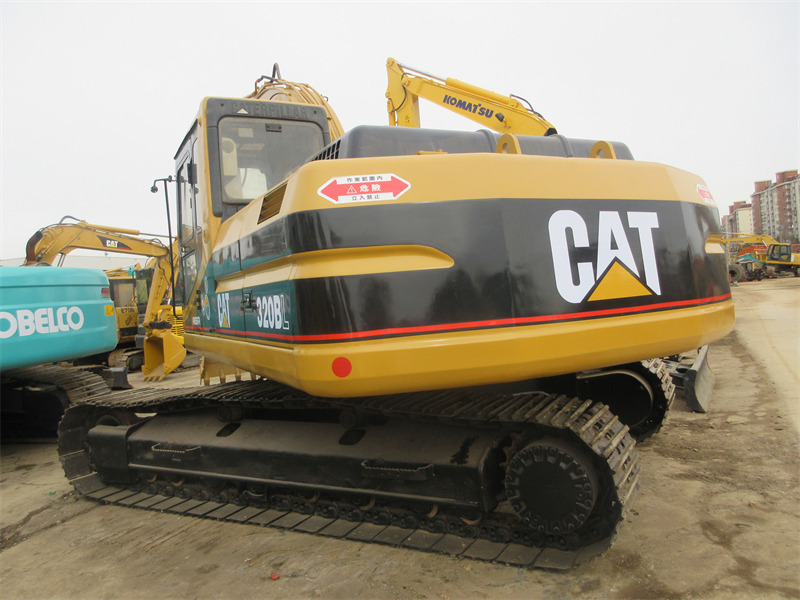 CATERPILLAR 320BL - Pelle sur chenille: photos 4 CATERPILLAR 320BL - Pelle sur chenille: photos 4