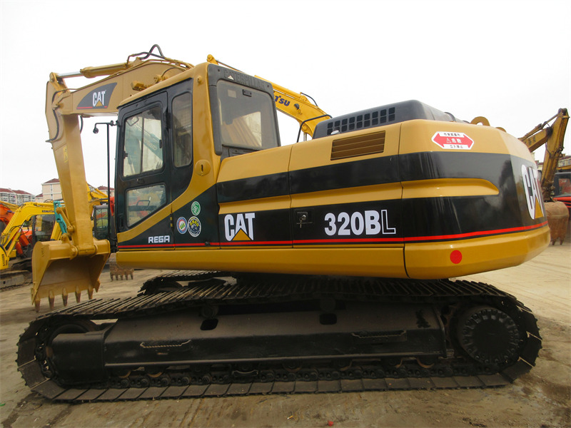CATERPILLAR 320BL - Pelle sur chenille: photos 5 CATERPILLAR 320BL - Pelle sur chenille: photos 5