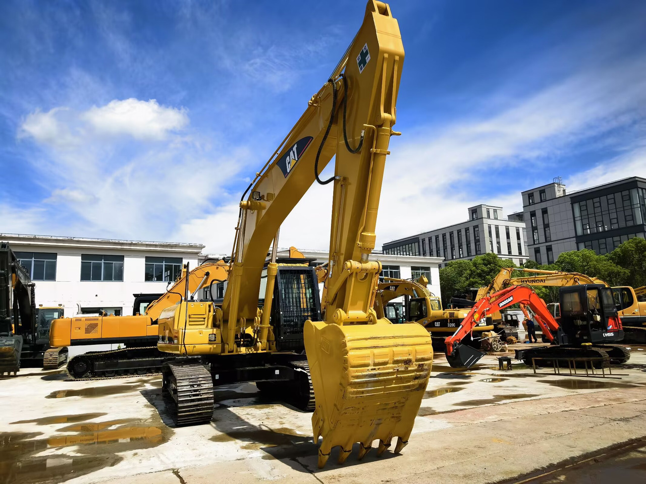 CATERPILLAR 325C CAT 325 C - Pelle sur chenille: photos 3 CATERPILLAR 325C CAT 325 C - Pelle sur chenille: photos 3